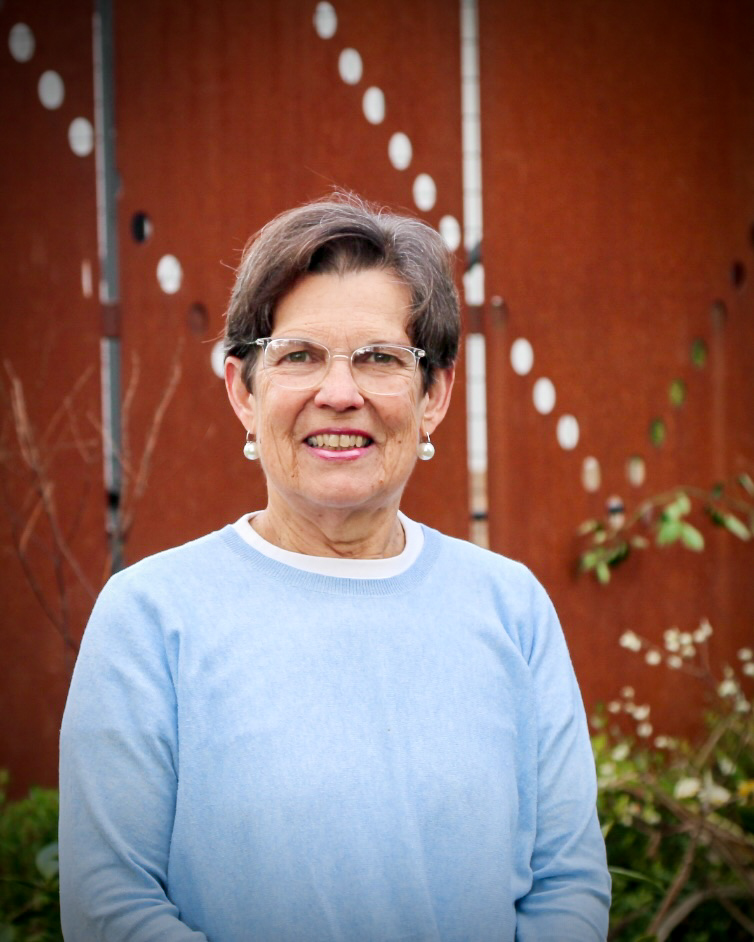 Amanda McMillan